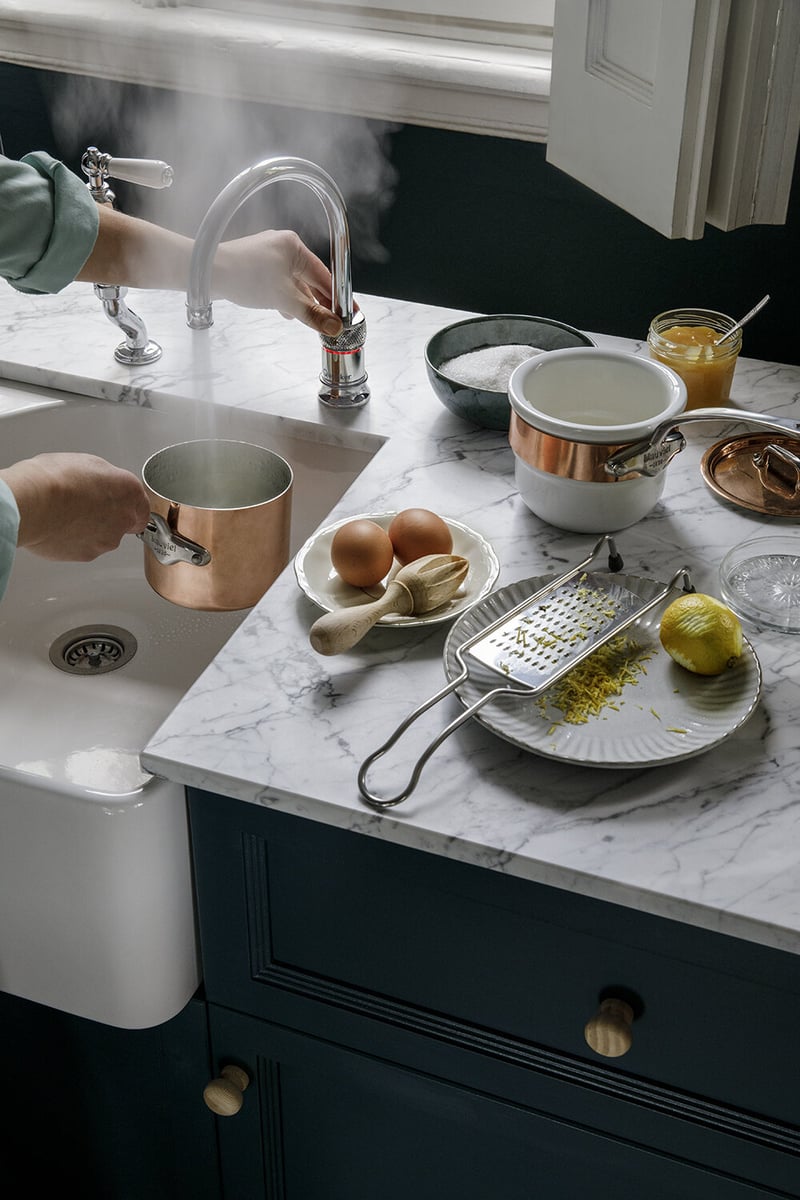 Quooker Classic Fusion Round in chrome boiling water tap — single tap in a real customer kitchen. Genuine Quooker product supplied by Watertap.eu.